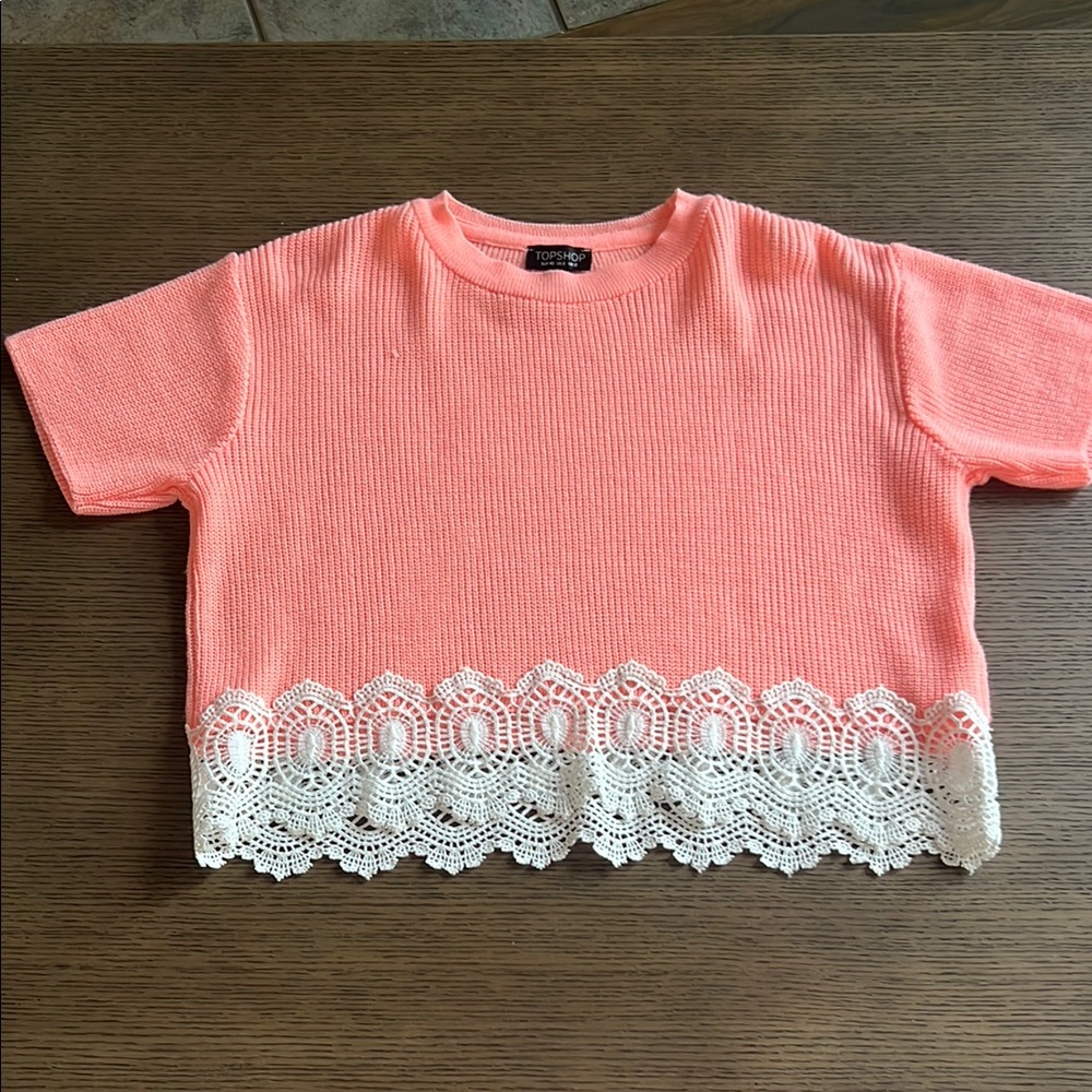 Women’s cropped sweater top